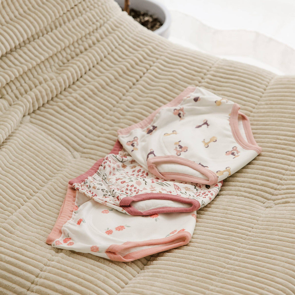 Training pants - Raspberry, Garden & Vespa (ETS OCTOBER)