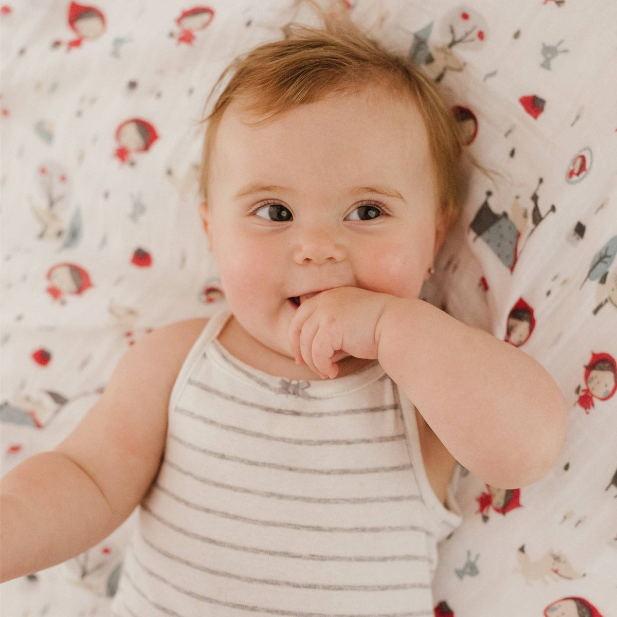 Cotton muslin swaddle - Riding hood | Partnership